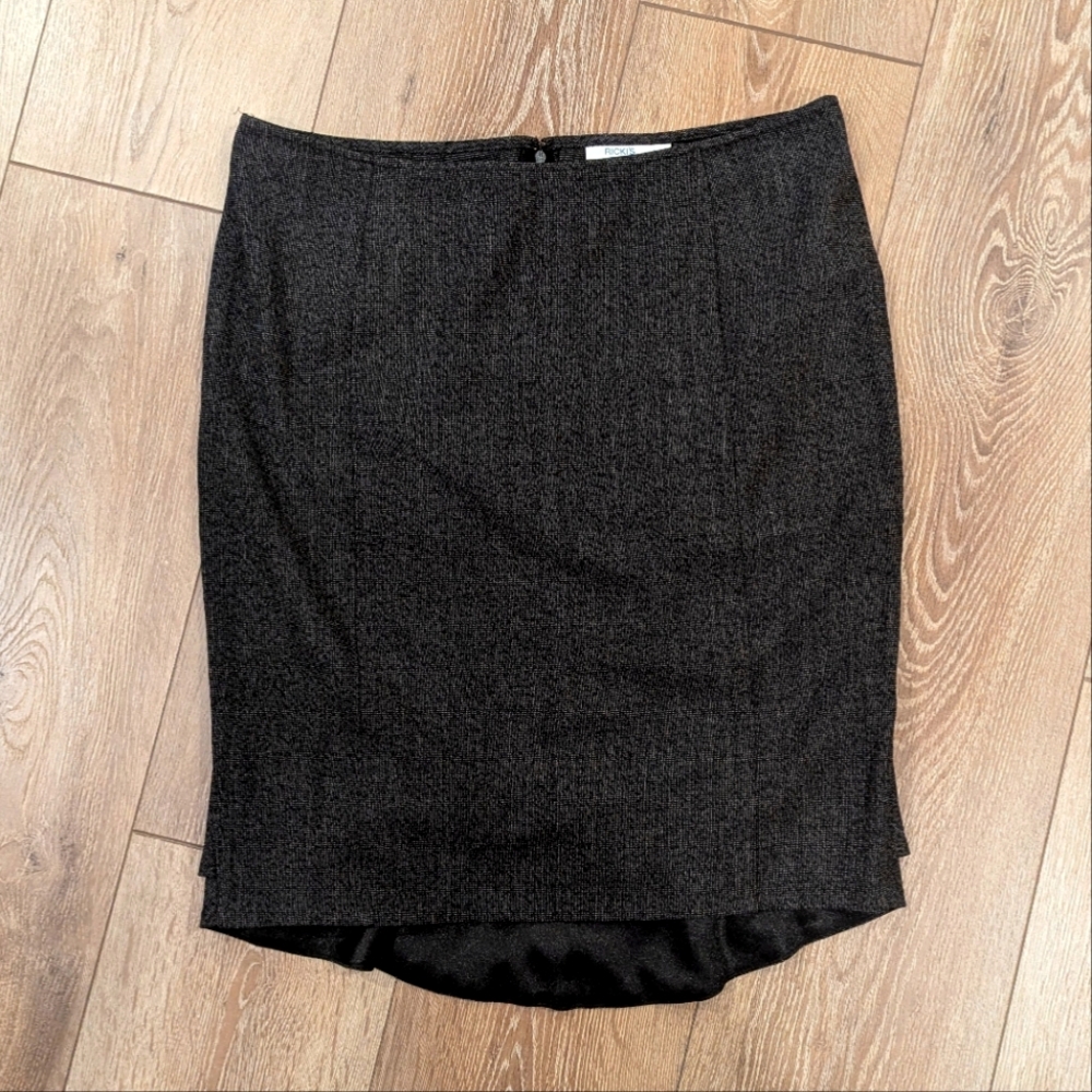 Pencil Skirt with Ruffle